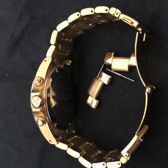 Juicy Couture oversized gold watch - Picture 7 of 8